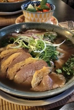 Biftek Pho, geleneksel erişteli Vietnam çorbası versiyonu - 18 Mayıs 2024