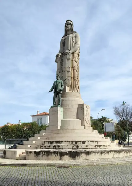 stock image Monument to Antonio Jose de Almeida, politician, sixth president of Portugal, sculptural work by Leopoldo de Almeida, completed in 1937, in Areeiro district, Lisbon, Portugal - March 12, 2024