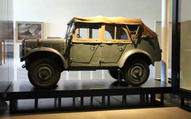 Stoewer Kfz.1, 2. Dünya Savaşı off-road aracı, Bundeswehr Askeri Tarih Müzesi, Dresden, Almanya - 6 Temmuz 2024