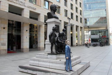 Ernst Julius Otto anıtı, 19. yüzyıl Alman besteci, müzik öğretmeni, koro şefi, Dresden, Almanya - 7 Temmuz 2024