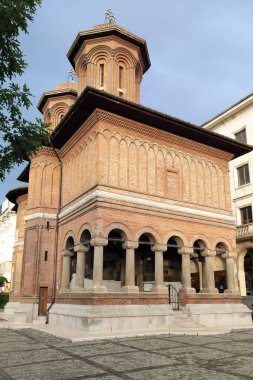 Kretzulescu Kilisesi, Romen Rönesans stye 'de inşa edilen 18. yüzyıl Doğu Ortodoks kilisesi, Romanya' nın orta kesiminde - 29 Mayıs 2025