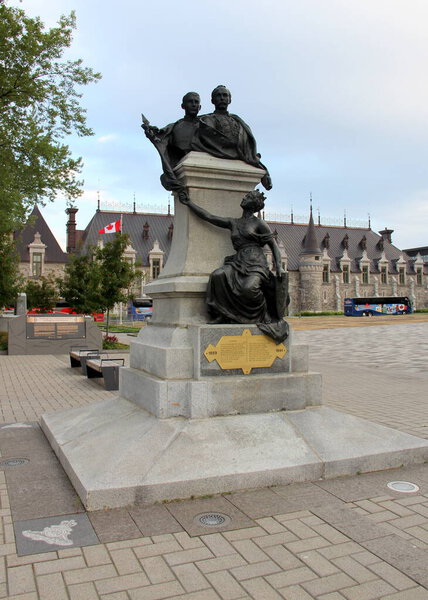 Майор Чарльз Джон Шорт и старший сержант Джордж Уоллик 1889 Пожарный мемориал, открытый в 1891 году в Квебеке, Канада - 23 июля 2025 года