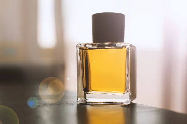 Frasco Perfume Mesa —  Fotos de Stock