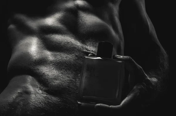 Seksowny Mężczyzna Butelka Perfum — Zdjęcie stockowe