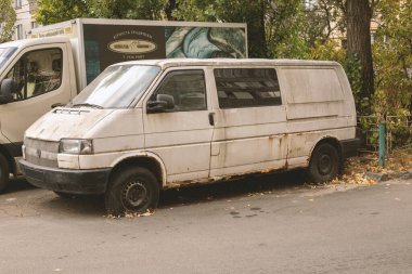 Eski terk edilmiş Volkswagen, 11 Eylül 2024, Ukrayna