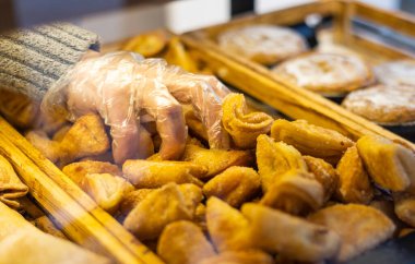 Çörek ve turta. Ekmek tezgahı