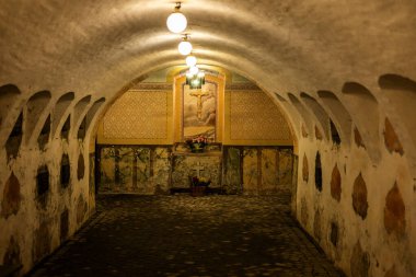 Katolik Kilisesinde Mezar