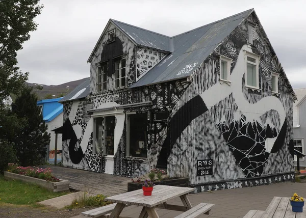 Edifício Interessante Cidade Artística Seydisfjodur Islândia — Fotografia de Stock