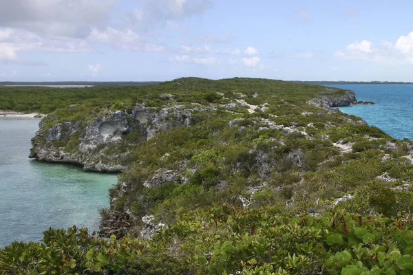 プロビデンス島 トルコ カイコス諸島の西端の典型的な風景 — ストック写真