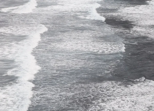 Waves Breaking Ocean — ストック写真