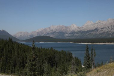 Aşağı Kananaskis Gölü, Sprey Dağ Sırası, Peter Lougheed İl Parkı, Alberta, Kanada