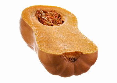 Sulu, portakal kabağı dilimlenmiş, beyaz bir zemin üzerinde izole edilmiş. Şükran Günü 'nün cömert bir sembolü ve sağlıklı beslenme, sonbaharın iyiliğiyle dolup taşıyor..