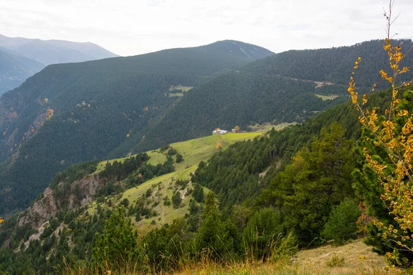 Výhled Hory Dům Andorře Krásná Horská Krajina — Stock fotografie
