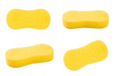 Beyaz arkaplanda izole edilmiş temizleme süngeri ile sünger