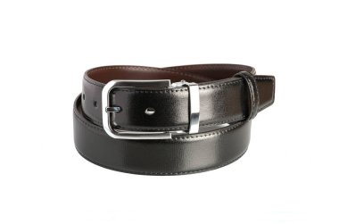 beyaz arkaplanda izole edilmiş kemer