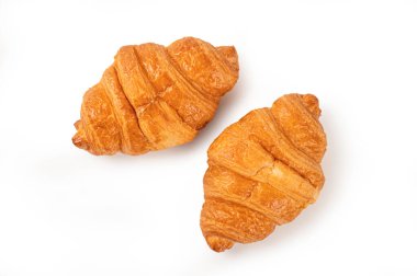 Tahta arka planda bir bardakta hindistan cevizi içeceği