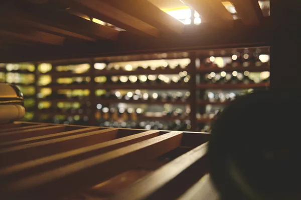 Förvaring Vinflaskor Kylskåp Alkoholfritt Kort Restaurangen Kylning Och Konservering Vin — Stockfoto