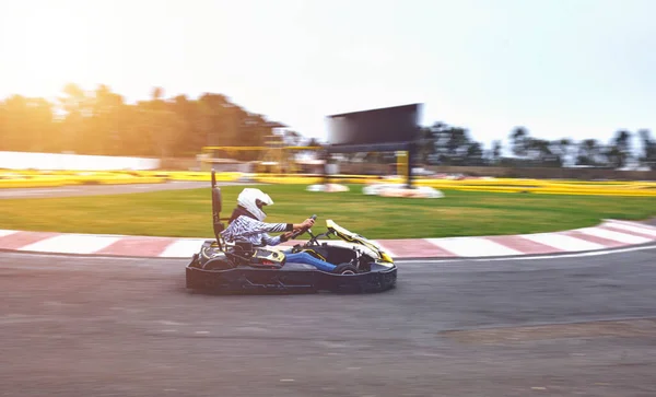 Karting Verseny Vagy Versenyautók Lovaglás Győzelemért Versenypályán — Stock Fotó