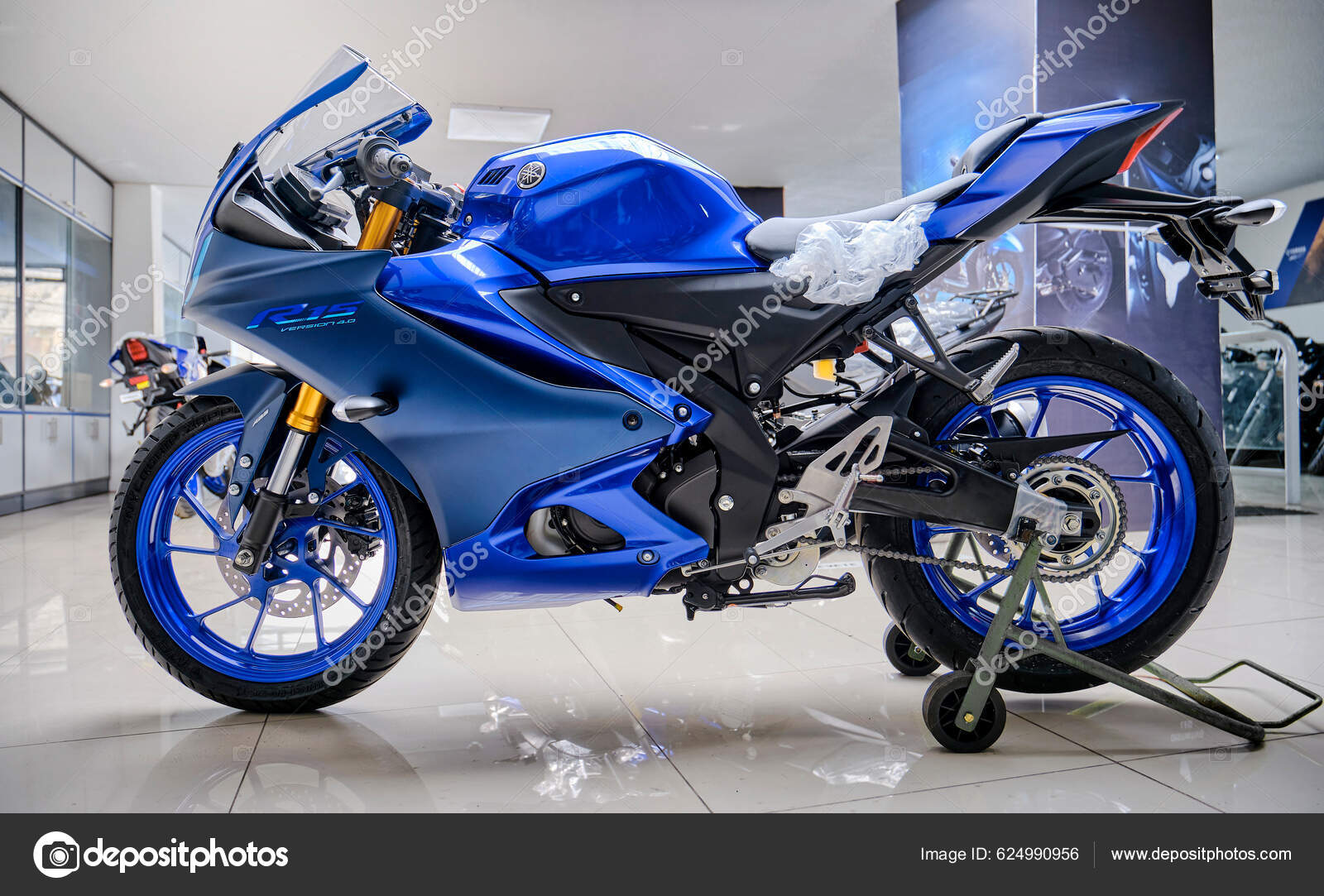 R15 yamaha company sale
