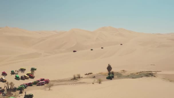 Вид Повітря Оазис Уакачіна Розташований Перуанській Пустелі Оазис Оаза Іці — стокове відео