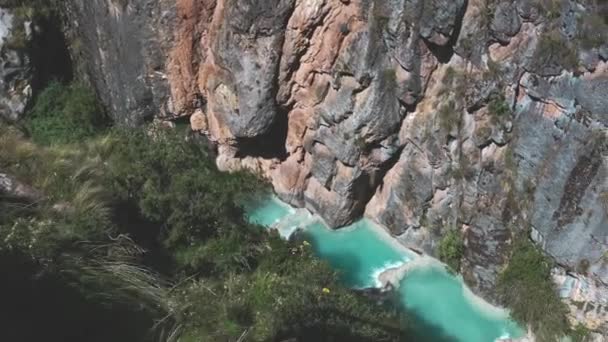 Natuurlijke Zwembaden Van Millpu Huancaraylla Turkoois Lagunes Bij Ayacucho Reisbestemming — Stockvideo