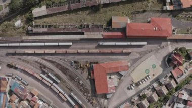 Wanchaq, Cusco Peru 'daki bir tren istasyonunun Peru Demiryolu manzarası