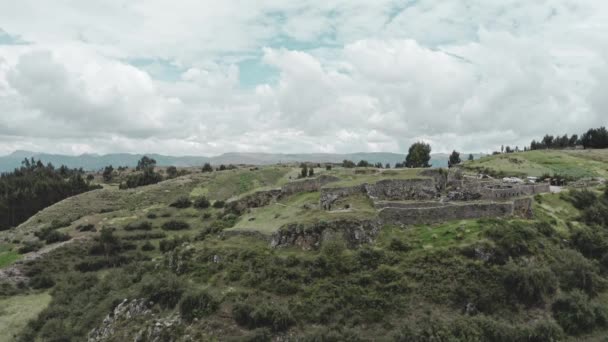 Τυπική Τοποθέτηση Πέτρας Inca Στο Puka Pukara Quechuan Για Κόκκινο — Αρχείο Βίντεο