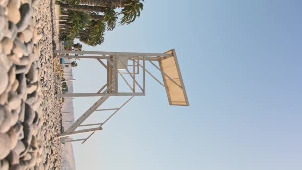 Πύργος Φύλαξης Παραλίας Minimal Διάσωση Ένα Ξύλινο Παρατηρητήριο Στην Παραλία — Αρχείο Βίντεο