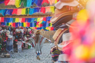Ollantaytambo eşsiz antik Peru İnka harabeleri, kutsal vadi ve Peru.