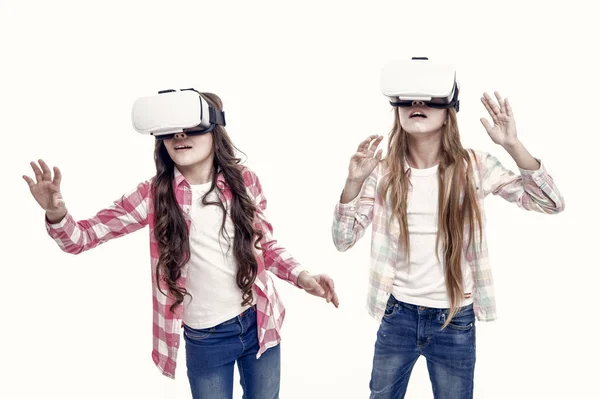 Geleceğin Teknolojisi Kızlar Cyber Gerçek Etkileşim Cyber Oyna Çalışma Modern — Stok fotoğraf