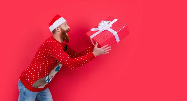 Hombre Sorprendido Con Regalo Navidad Feliz Navidad Hombre Santa Prisa — Foto de Stock