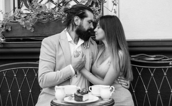 Пара Закохана Чоловіка Жінку Зустрічається Кафе Відкритому Повітрі Романтичне Побачення — стокове фото