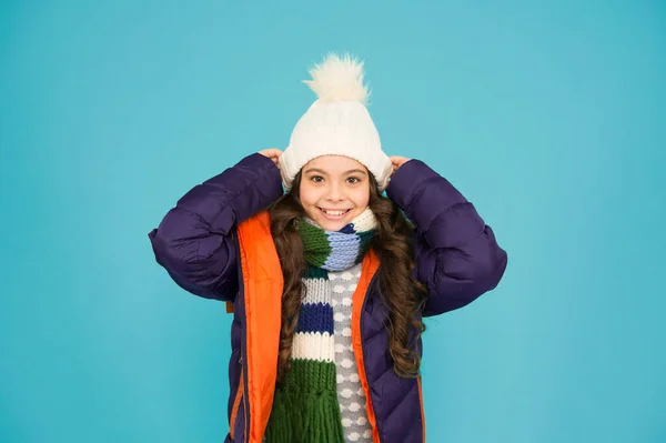 Köldårdsshopping Barn Vadderad Varm Rock Säsongsmässigt Mode Trevlig Vintersemester Mode — Stockfoto