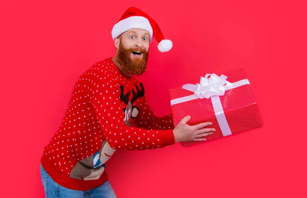 Uomo Stupito Con Regalo Capodanno Vendita Anno Nuovo Babbo Natale — Foto Stock
