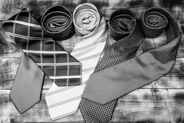 Formální Pánské Kravaty Kolekce Dřevěné Pozadí Krční Oděv — Stock fotografie