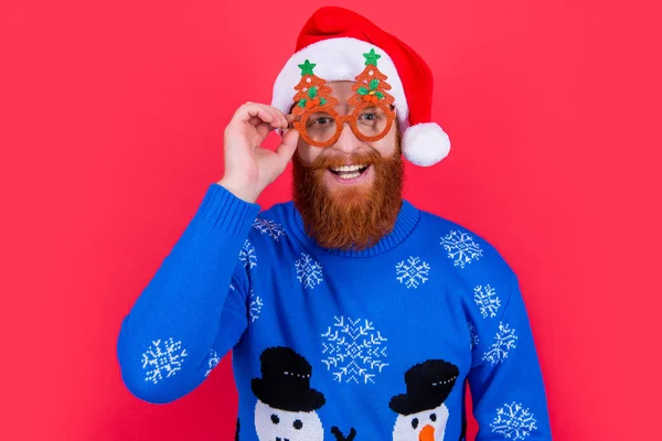 Novoroční Párty Zábava Veselý Muž Brýlích Baví Nový Rok Santa — Stock fotografie