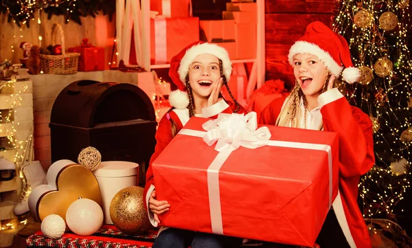 Felicidad Alegría Tripulación Santa Chicas Amigas Hermanas Santa Claus Trajes — Foto de Stock