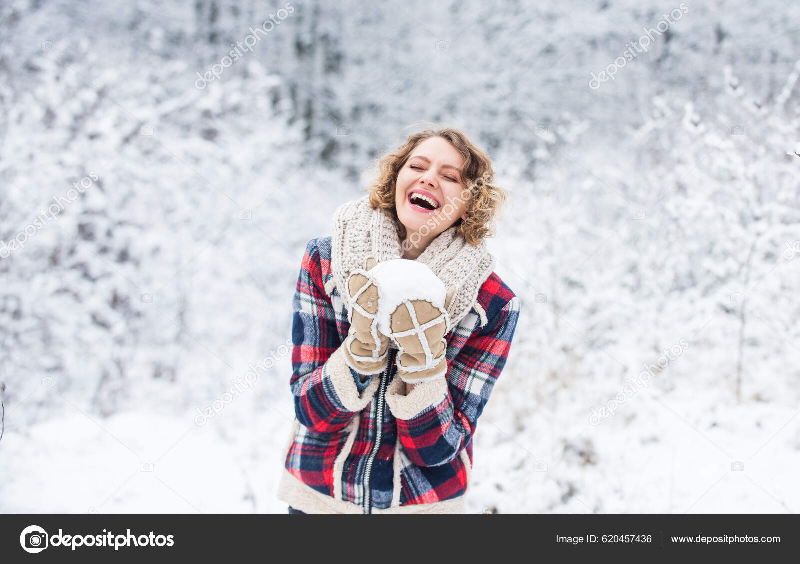 Nature Covered Snow Happiness Exciting Winter Photoshoot Ideas Snowflakes  Tiny Stock Photo by ©stetsik 620457436