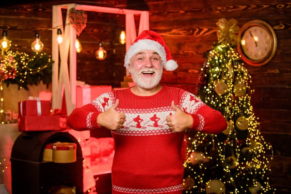 Ünnepeljük Évet Stílusos Öregember Karácsonyi Hagyományok Maradjunk Hagyományoknál Decemberi Eladás — Stock Fotó