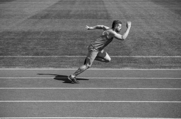 Muskularny Trening Biegaczy Sportowych Sport Męska Wytrzymałość Wytrzymałość Zakończony Sukcesem — Zdjęcie stockowe