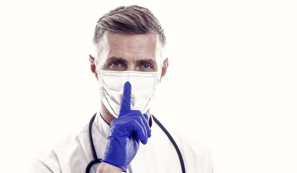 Pracownik Medyczny Lekarz Masce Respiratora Gumowych Rękawiczkach Fonendoskopem Wykazują Cichy — Zdjęcie stockowe