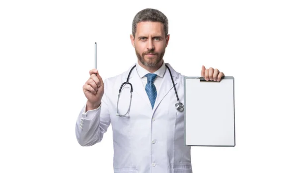 Γιατρός Που Δείχνει Κλινικό Ιστορικό Γιατρός Απομονωμένος Λευκό Κλινικό Ιστορικό — Φωτογραφία Αρχείου