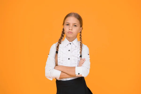 Vedd Komolyan Tanulmányait Modern Oktatási Koncepció Vissza Iskolába Egy Kislány — Stock Fotó