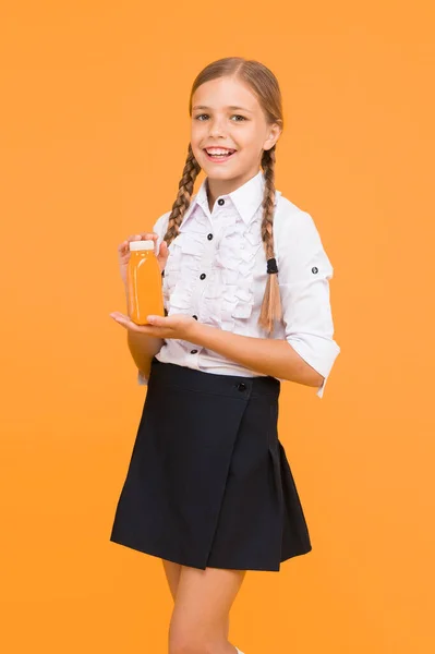 Χορτοφαγική Ιδέα Ενέργεια Χυμού Φρούτων Σχολικό Γεύμα Ένα Χαμογελαστή Παιδί — Φωτογραφία Αρχείου