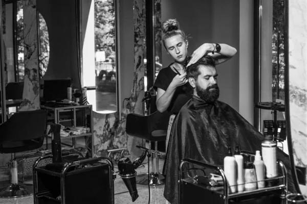 Portrait Stylish Guy Barber Master Scissors Brush Barbershop — 스톡 사진