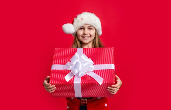 Boldog Karácsonyt Boldog Tini Lány Télapó Kalap Jelenlegi Doboz Piros — Stock Fotó