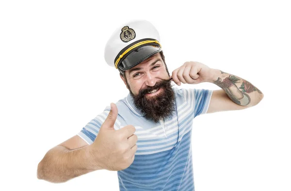 游轮船长 被白色隔离的残忍的海员 船长的概念 欢迎上船 长胡子的船长 海上航行 旅行概念 海斯特胡子水手帽 — 图库照片