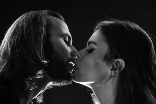 Relazione Romantica Ritratto Fidanzato Fidanzata Baciarsi Coppia Innamorata Ritratto Faccia — Foto Stock