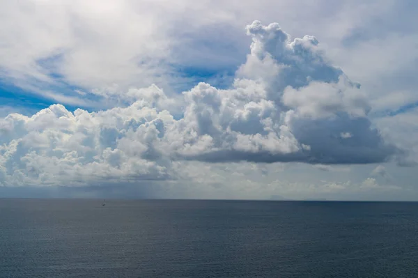 Scenic Zeegezicht Zee Oceaan Water Natuur Landschap Onder Natuurlijke Bewolkte — Stockfoto