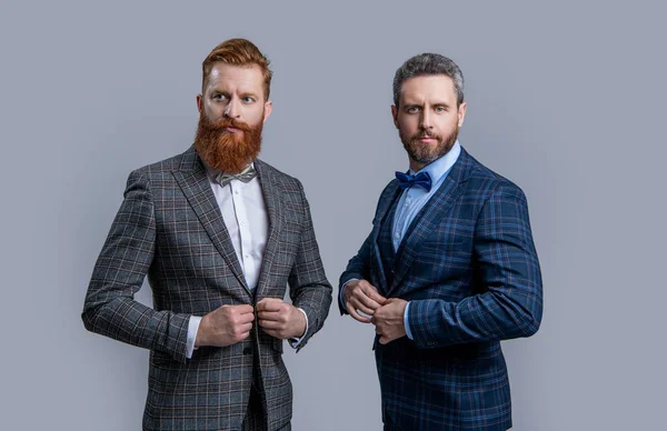 Επιτυχημένοι Δύο Άντρες Σμόκιν Στιγμιότυπο Από Άντρες Που Φορούσαν Αντρικά — Φωτογραφία Αρχείου